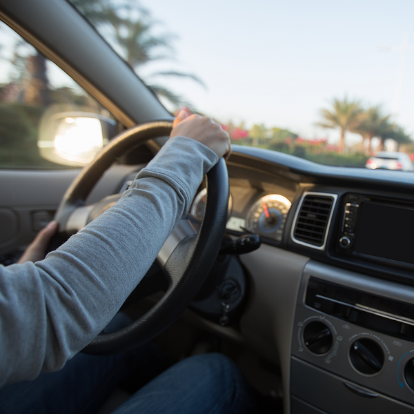 Details of job offers for small truck drivers with full benefits and return home every day